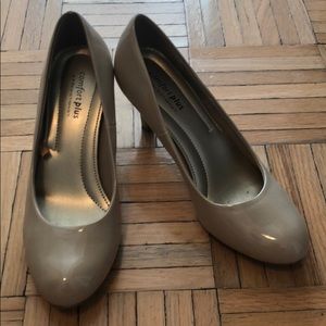 Nude professional heels